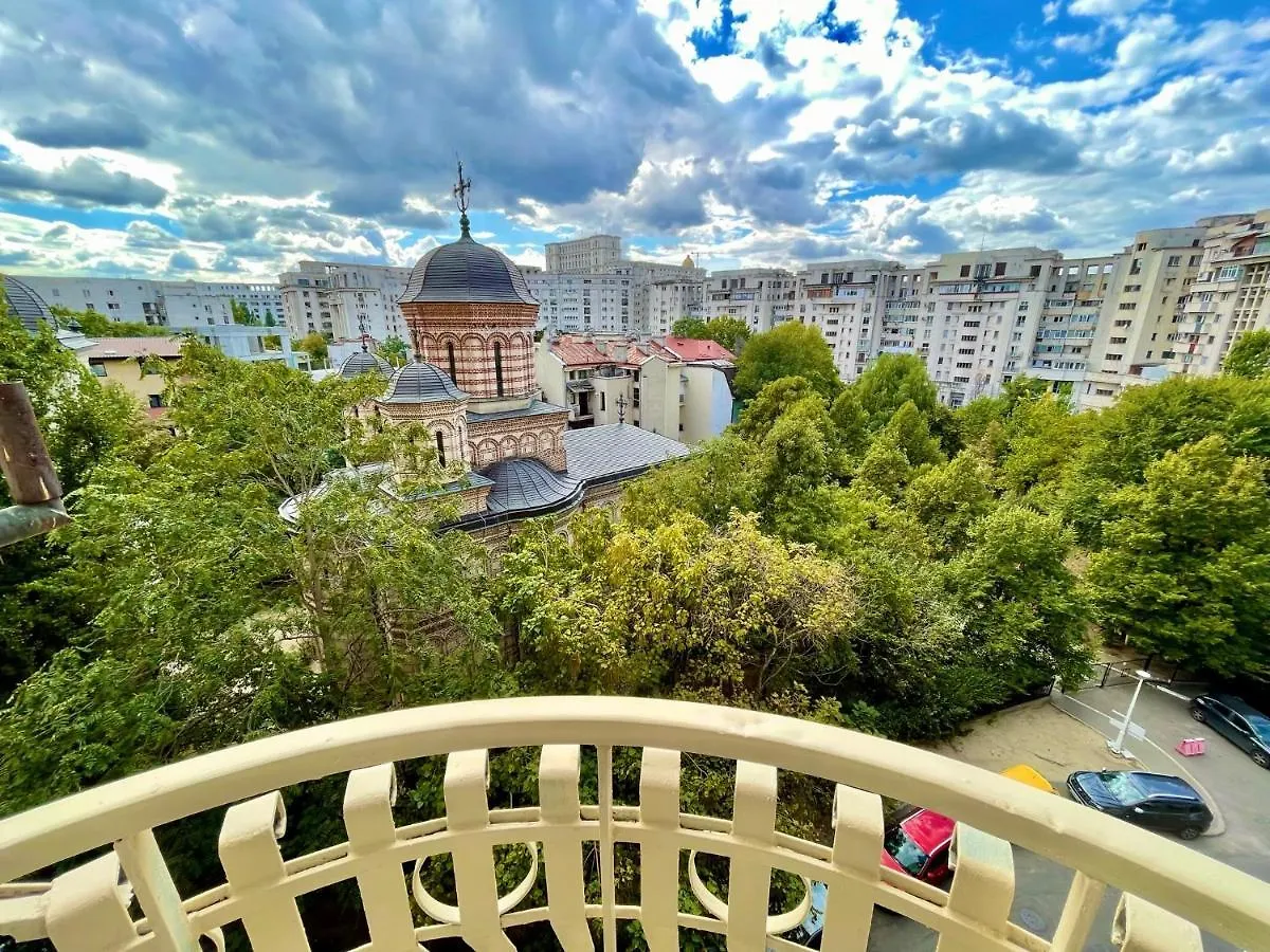 Daire Old City Center River View-4Br-Parliament-Metro-Park Bükreş