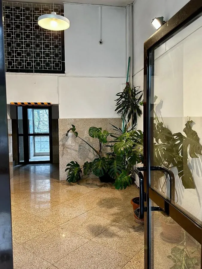 Old City Center River View-4Br-Parliament-Metro-Park Bükreş