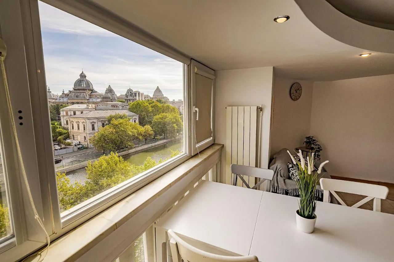 Daire Old City Center River View-4Br-Parliament-Metro-Park Bükreş Romanya