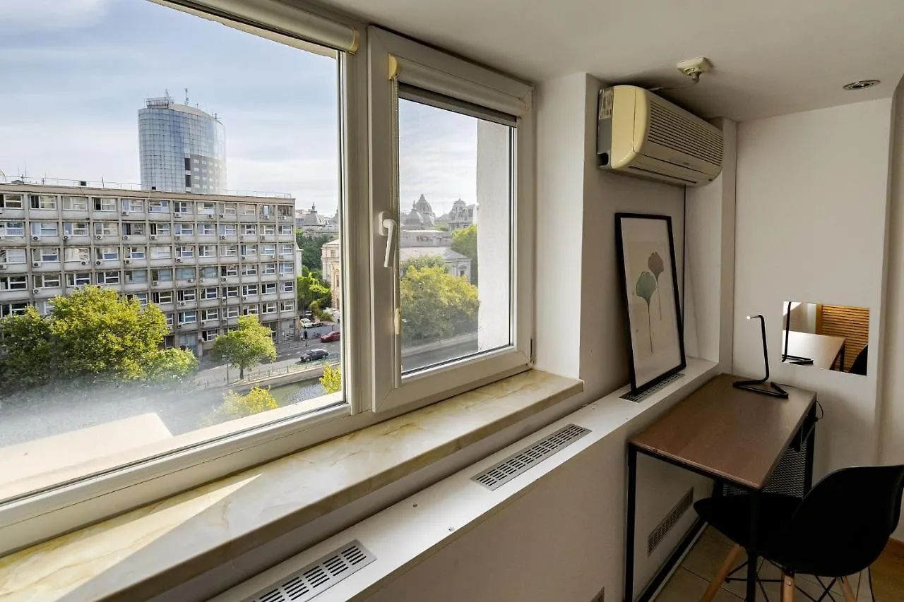 Daire Old City Center River View-4Br-Parliament-Metro-Park Bükreş