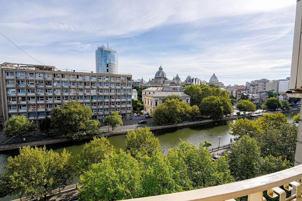 Old City Center River View-4Br-Parliament-Metro-Park Bukareszt Apartament